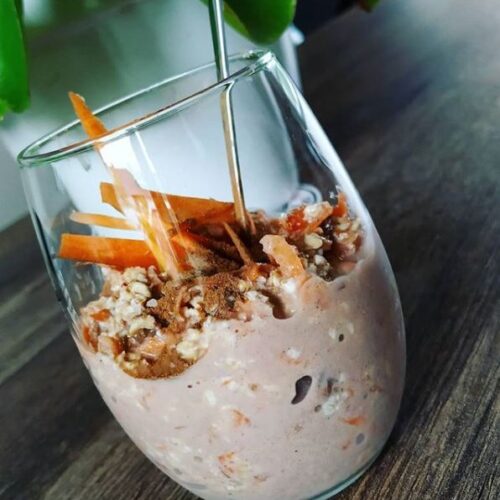 Carrot cake overnight oats