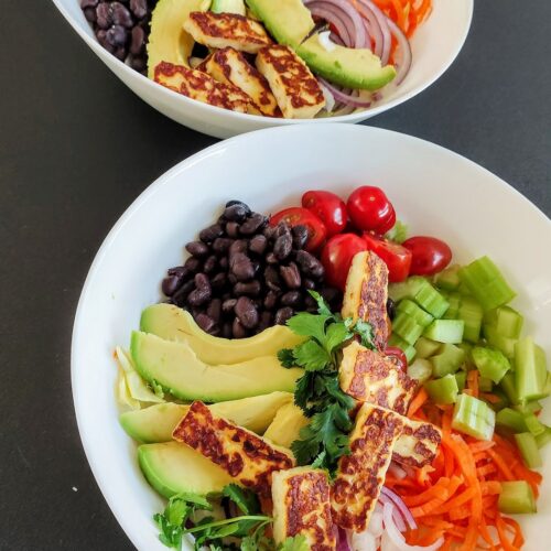 Halloumi & avocado salade